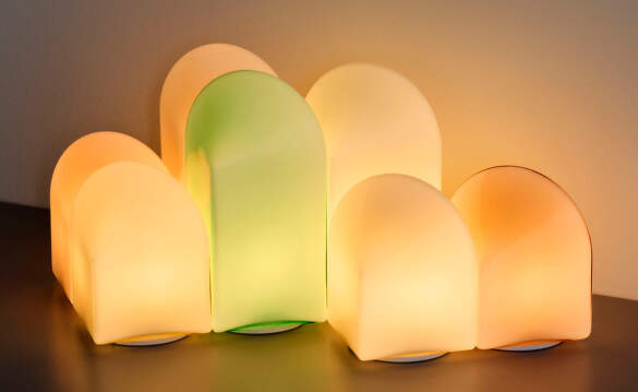 Přenosné lampy Parade od HAY