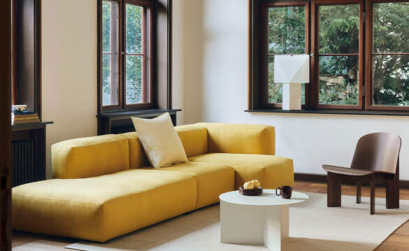 Stolní lampy Aplat od HAY