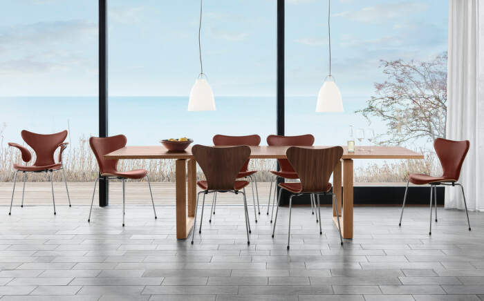 Fritz Hansen Series 7