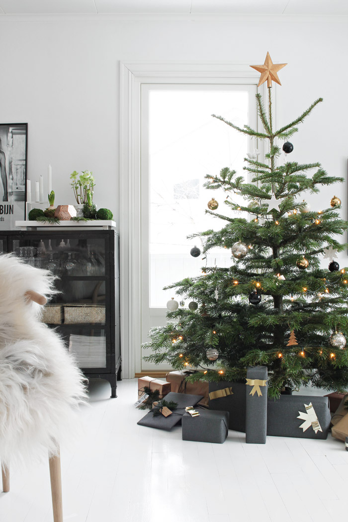 Vánoční výzdoba - stromeček, dárky - Nina Holst Stylizimo