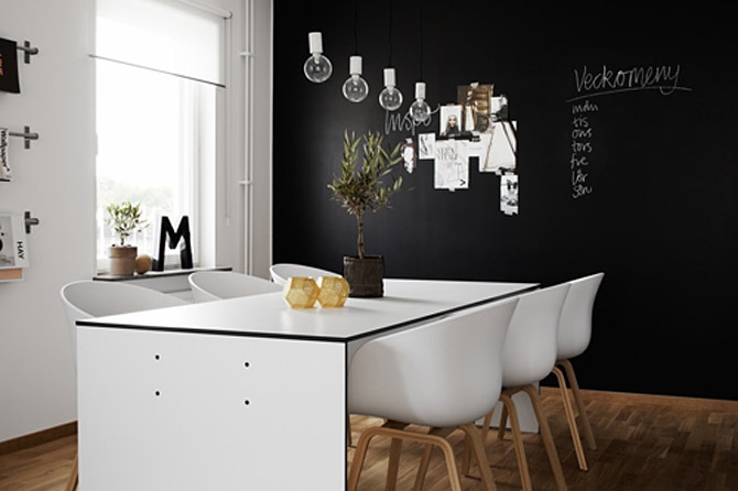 Černobílý byt ve skandinávském stylu - jídelní kout - tabulová stěna